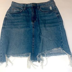 H&M ladies distressed jean skirt size 8